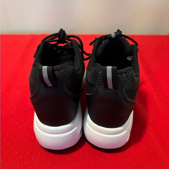 AONEGOLD Black Sneakers - Picture 3 of 5